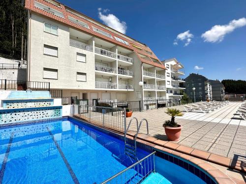 One-Bedroom Apartment - 2 adults + 2 child (10 years old)