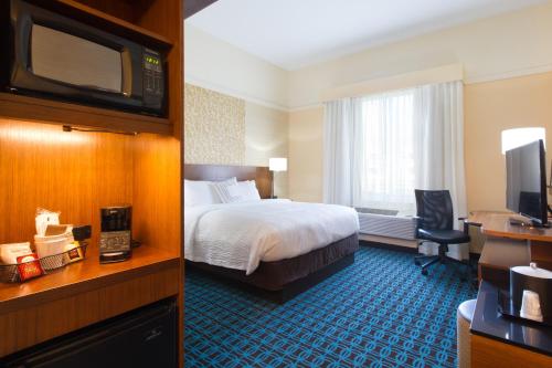 Fairfield Inn & Suites by Marriott Buffalo Amherst/University