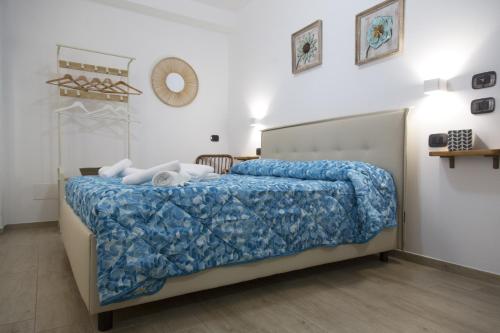 Standard Double Room image 8