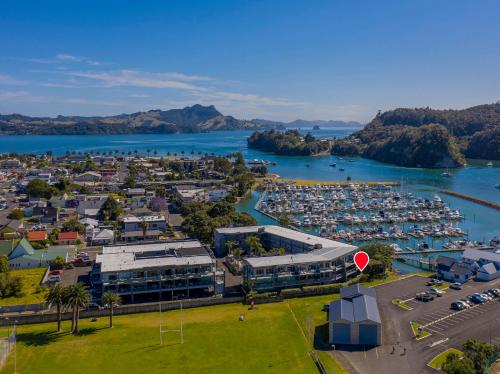 Exterior view, Marinaview - Whitianga Holiday Apartment in Whitianga