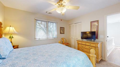 7621 Huntington Villas - image 2