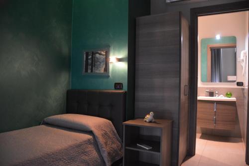 Triple Room with Balcony