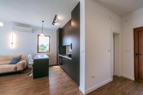 Holiday Home Uphill Glavanovic - image 11