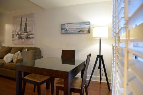 1bed 1bath Steps To Marina & Cocowalk In Grove