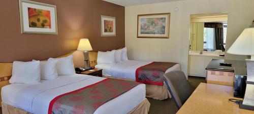 Ramada by Wyndham & Suites Warner Robins