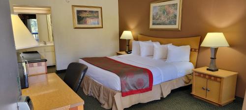 Ramada by Wyndham & Suites Warner Robins - image 12