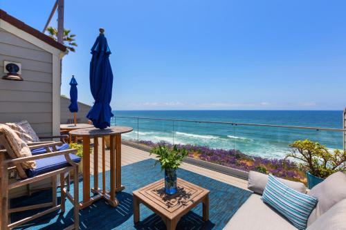 NEW OCEAN FRONT - Lux Town Home