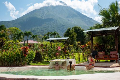 Hotel & Hot Springs Sueño Dorado