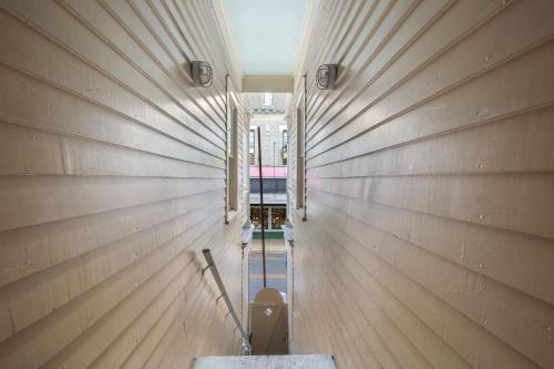 Duval Loft - image 11