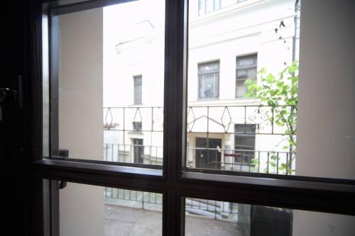 The Theatre / Old Town & Balcony, Riga (foto 7)