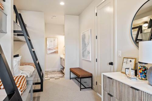 A Bit of Paradise townhouse