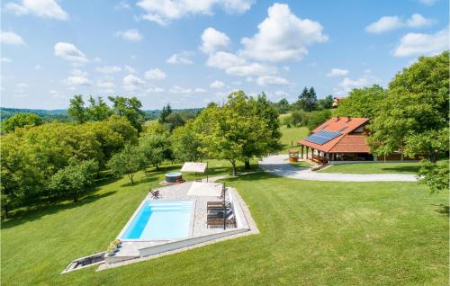Kolam renang, Stunning Home In Glina With Sauna in Duga Resa