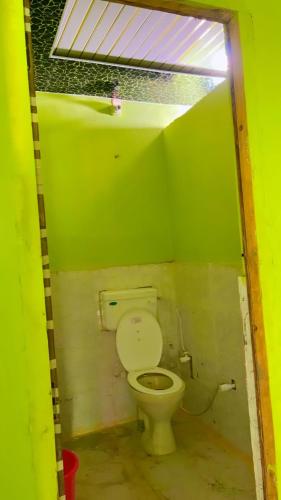 Bathroom, OYO Ashirwad Hotel in Garhmukteshwar