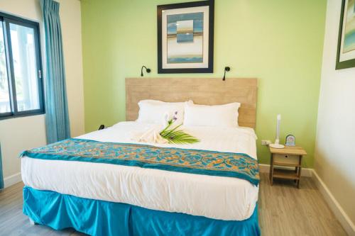 Maxwell Del Mar Hotel in Christ Church