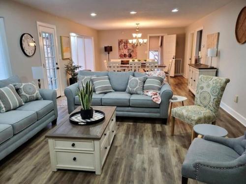 The Gathering Place At Hilltop Acres - image 10