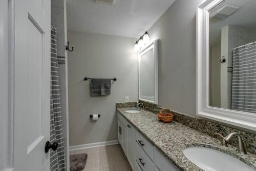 The Gathering Place At Hilltop Acres - image 11