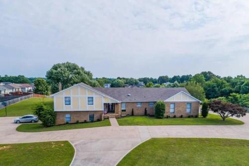 The Gathering Place At Hilltop Acres - image 9