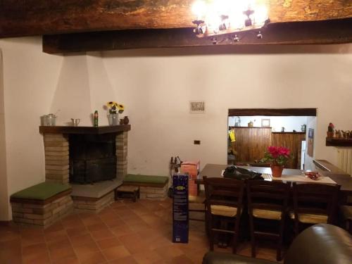 Casa in Borgo Medievale in Toscana