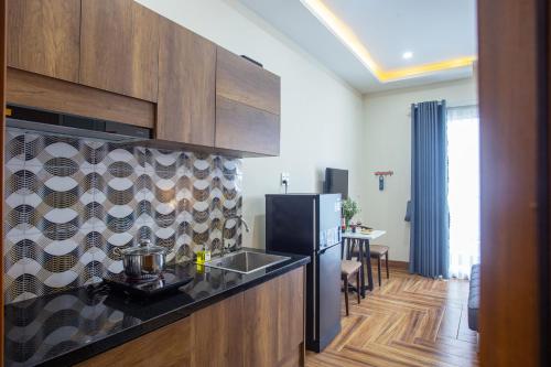 Le House Hotel & Studio near Tran Thi Ly Bridge