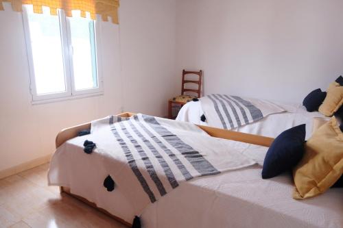 Magnólia - Casa com dois quartos junto ao mar - Renovada em 2023, Mosteiros (foto 2)