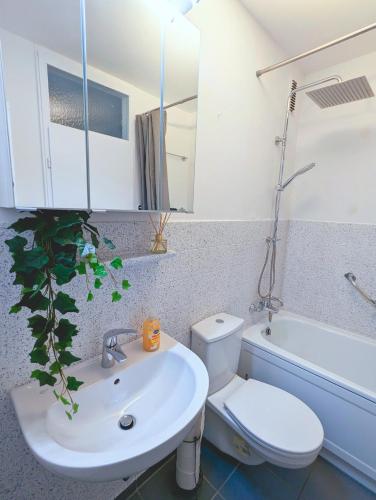Modern flat with elevator/balcony/parking, Hagen (foto 10)