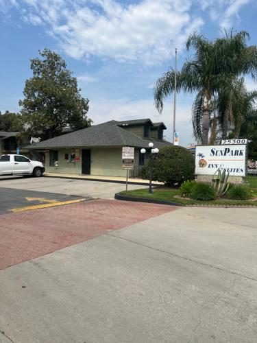 サンパーク イン & スイーツ