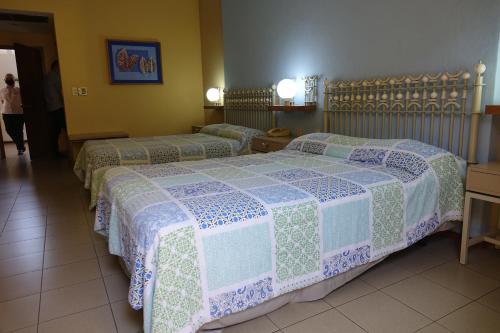 Hotel America - Photo 1