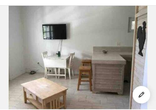Roatan, West Bay Apartment one Bedroom
