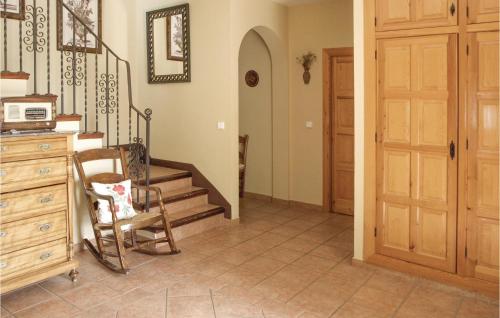 5 Bedroom Nice Home In Zagrilla