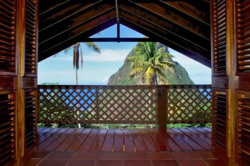 TheTerrace -$1Mil Piton View in ฌาลูสล์