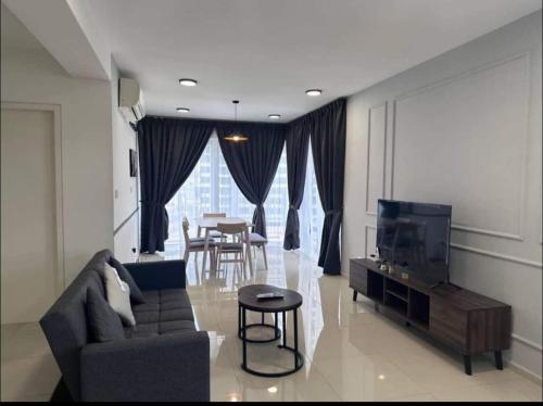 Ekocheras Residence