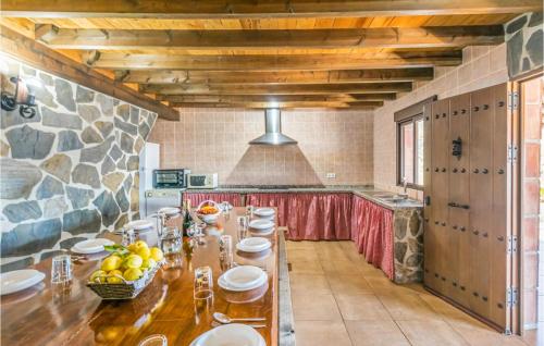 Gorgeous Home In El Borge With Wifi