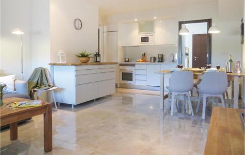 Awesome Apartment In Torrevieja With Kitchen
