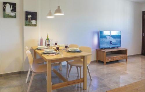 Awesome Apartment In Torrevieja With Kitchen