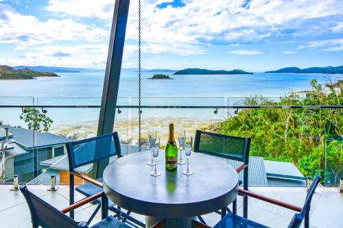 Hidden Cove on Hamilton Island by HIHA