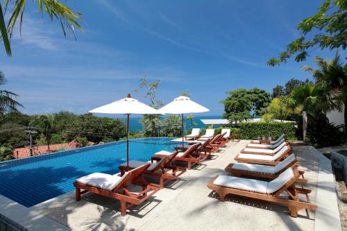 ทัศนียภาพ, ซีเครท คลิฟ รีสอร์ท แอนด์ เรสเตอรอง (Secret Cliff Resort & Restaurant) in กะรน