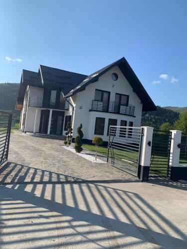 Vila Lorena in Pângăraţi