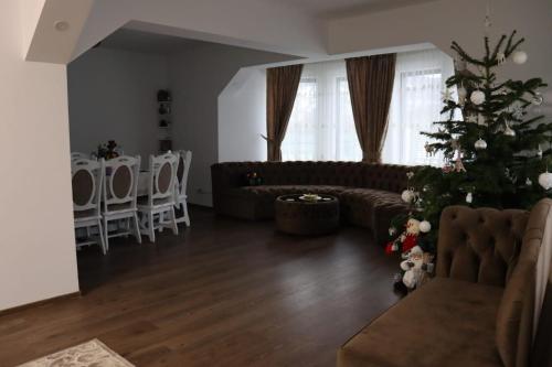 Vila Lorena in Pângăraţi