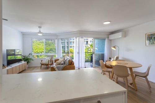 Beautifully Renovated Maroochydore Beach Apartment