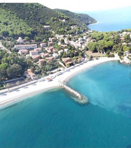  Maggiolino al mare in Cavo