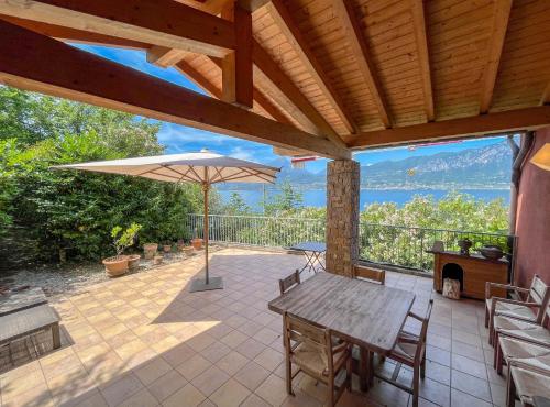 LUXE VISTA Lakeside Villa Castelletto am Gardasee