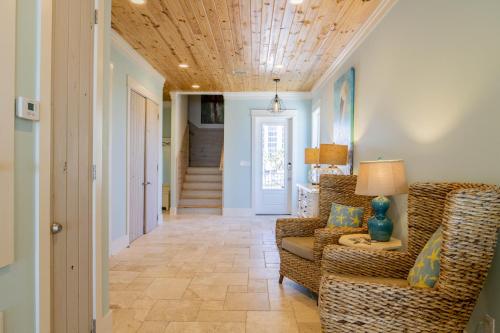 Castle in the Sand East Orange Beach AL-9 bedroom-Sleeps up to 26-Private Pool - image 8