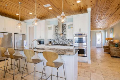 Castle in the Sand East Orange Beach AL-9 bedroom-Sleeps up to 26-Private Pool - image 14