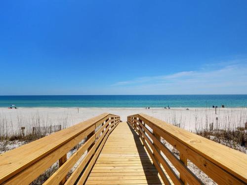 Castle in the Sand West Orange Beach AL-9 bedroom-Sleeps up to 26-Private Pool - image 11