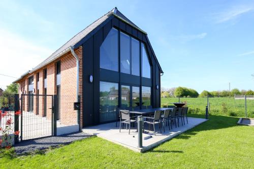 Un nid dans la Grange - Maison avec jacuzzi et sauna gîte à louer Vénérolles