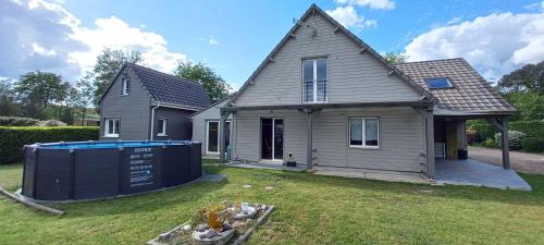 Belle maison 5 chambres gîte à louer Saint-Corneille