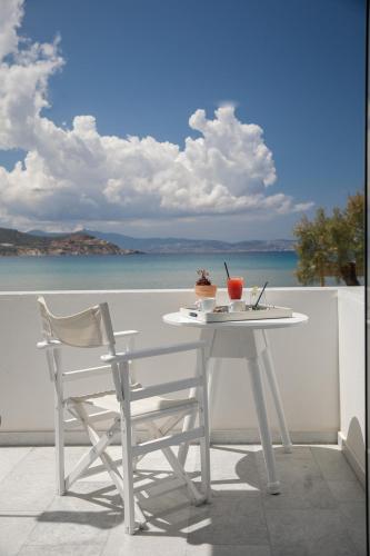 Ippokampos Beachfront in Naxos Island