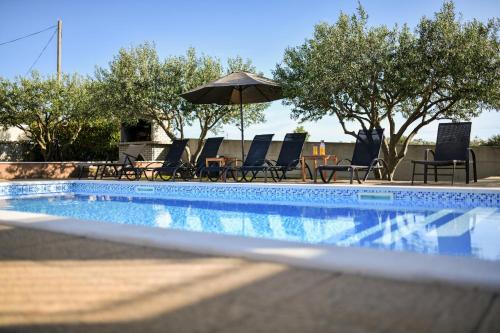  Villa Andrea with private heathed pool in Debeljak