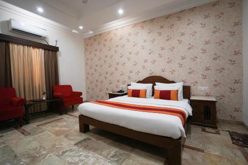 Deluxe Double Room with Garden View image 6
