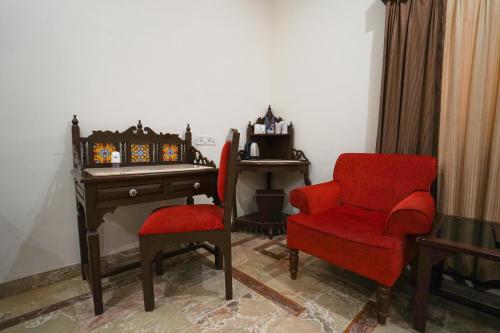 Deluxe Double Room with Garden View image 7